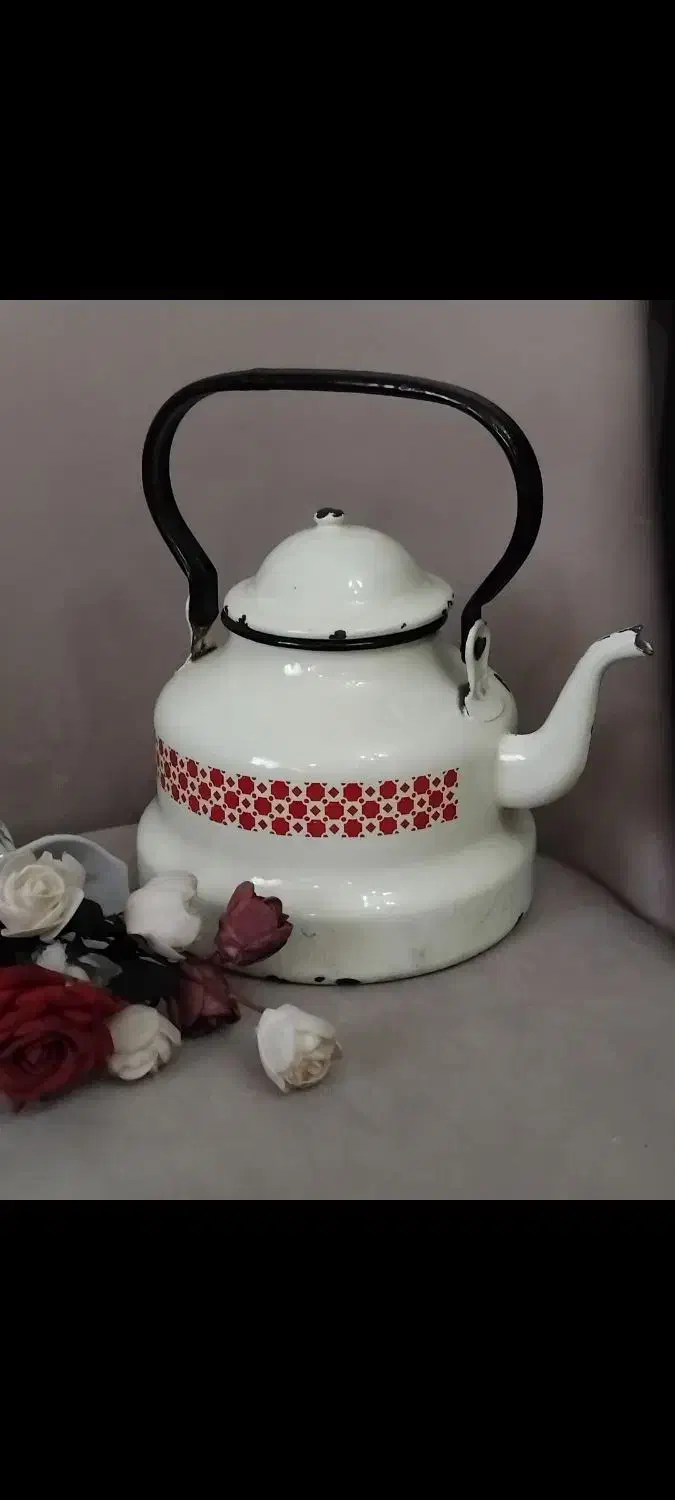 ظروف قدیم|کلکسیون اشیاء عتیقه|رشت, دباغیان|دیوار