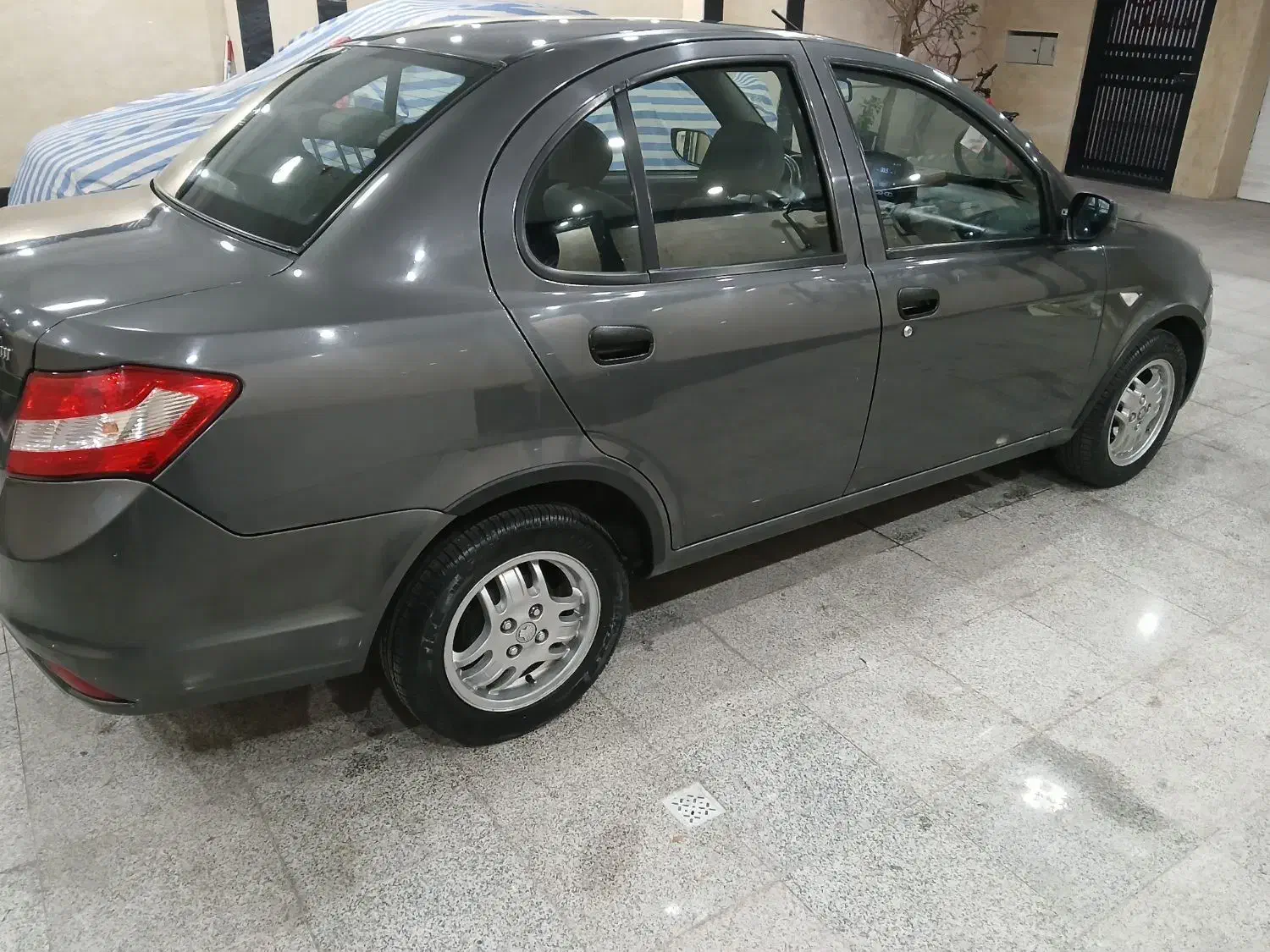 ساینا مدل ۹۷ رنگ ذغالی|خودرو سواری و وانت|تهران, آهنگ|دیوار