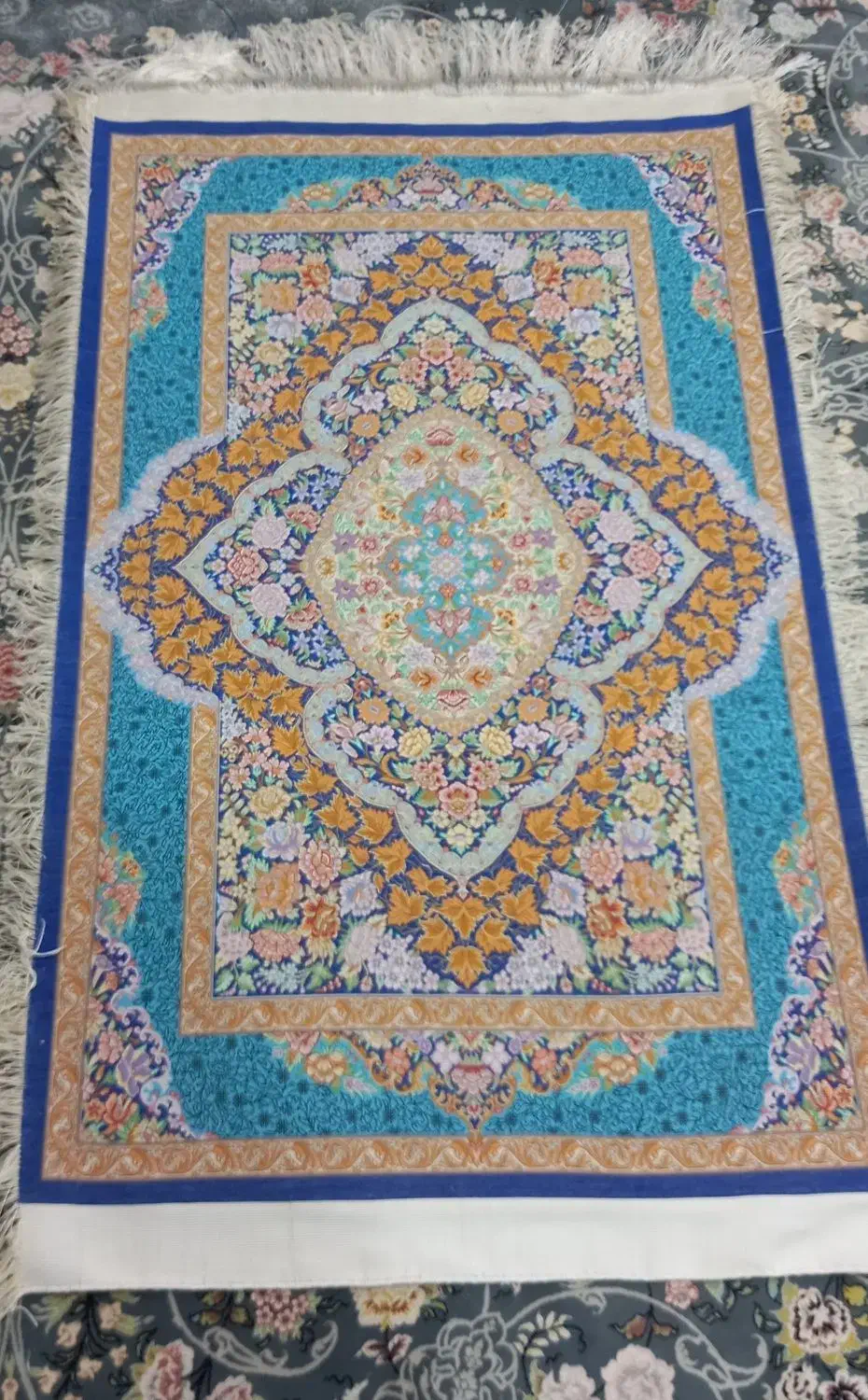 فرش دستباف ابریشم|فرش|زنجان, |دیوار