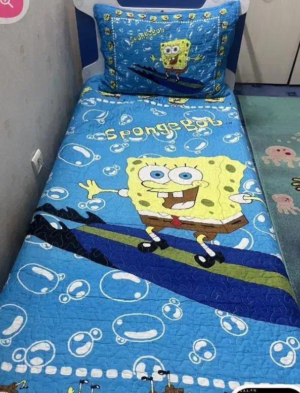 فرش  طرح برجسته کودک سرویس اتاق کامل|فرش|مشهد, الهیه|دیوار