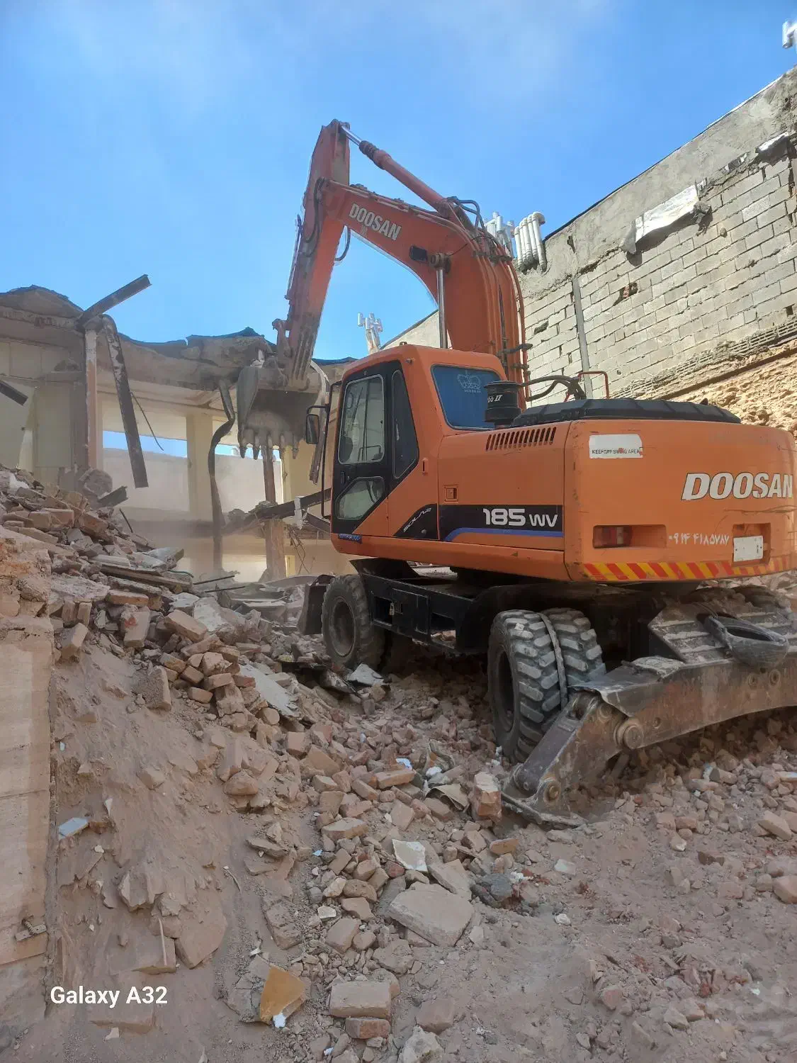 شرکت پیمانکاری تخریب ساختمان تبریز|خدمات پیشه و مهارت|تبریز, |دیوار