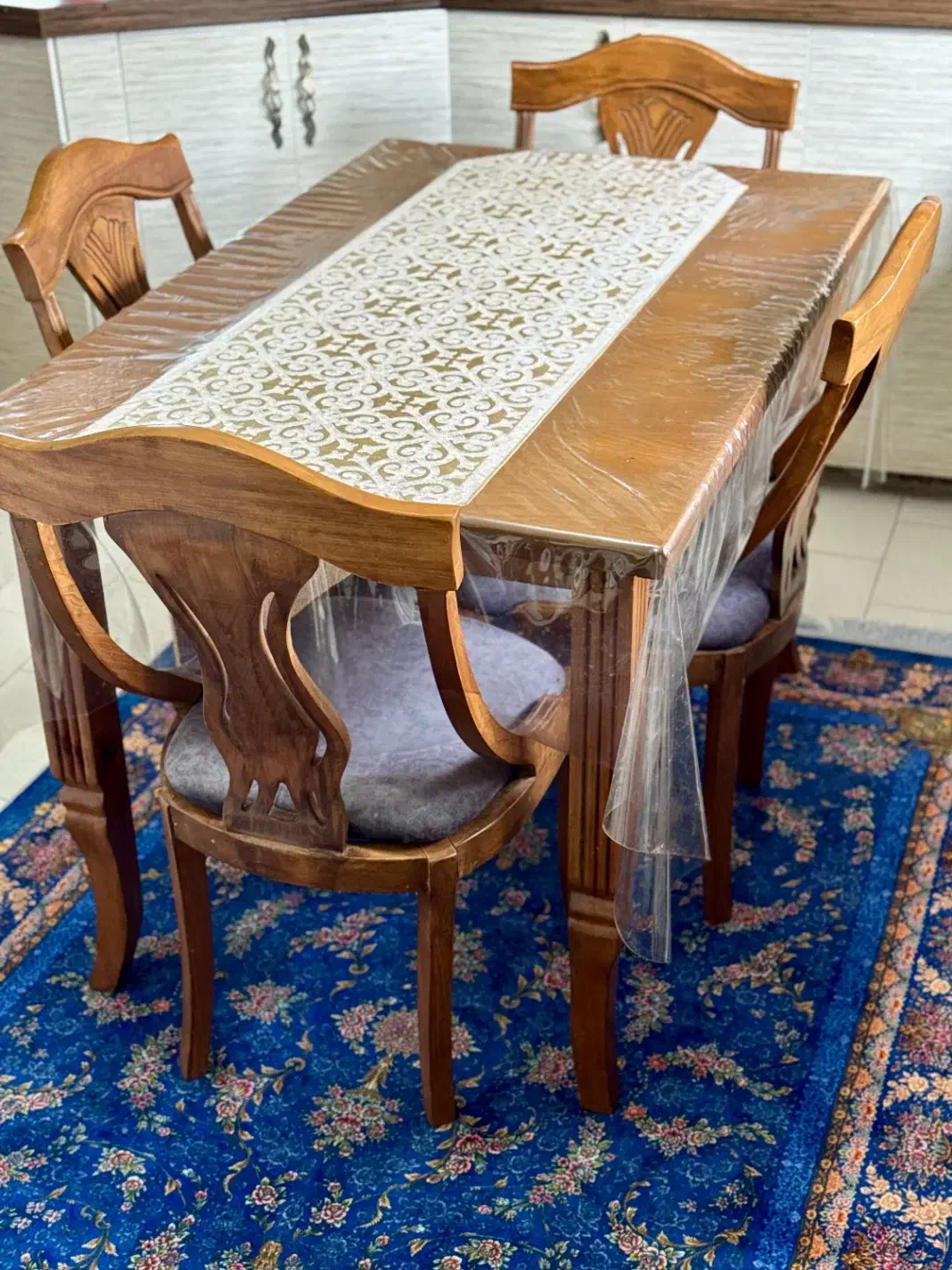 میز ناهار خوری شیک ۴ نفره چوبی با طراحی خاص|میز و صندلی غذاخوری|تنکابن, |دیوار