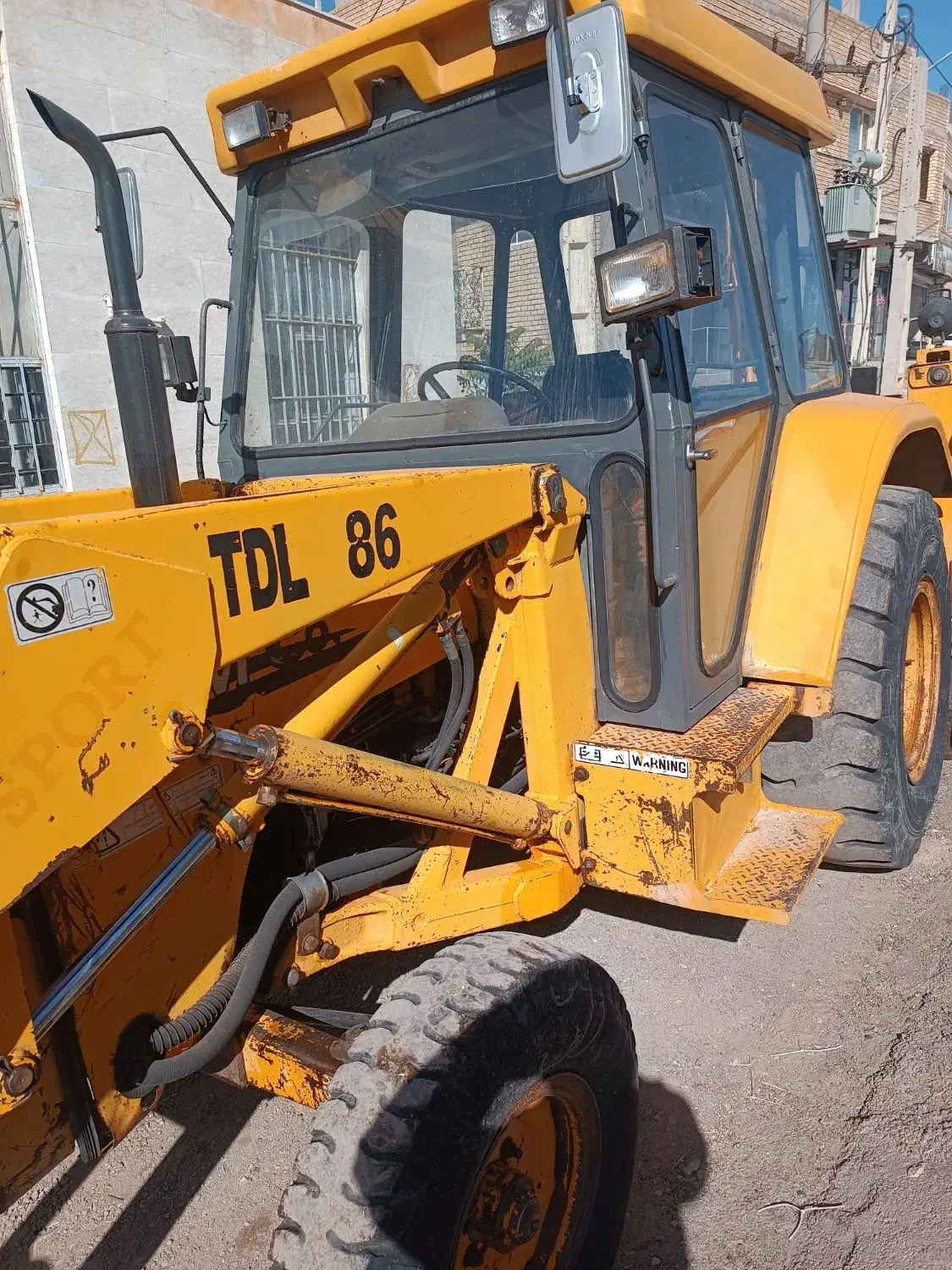 بیل بکهو تی دی ال 86مدل 87|خودرو سنگین|میاندوآب, |دیوار