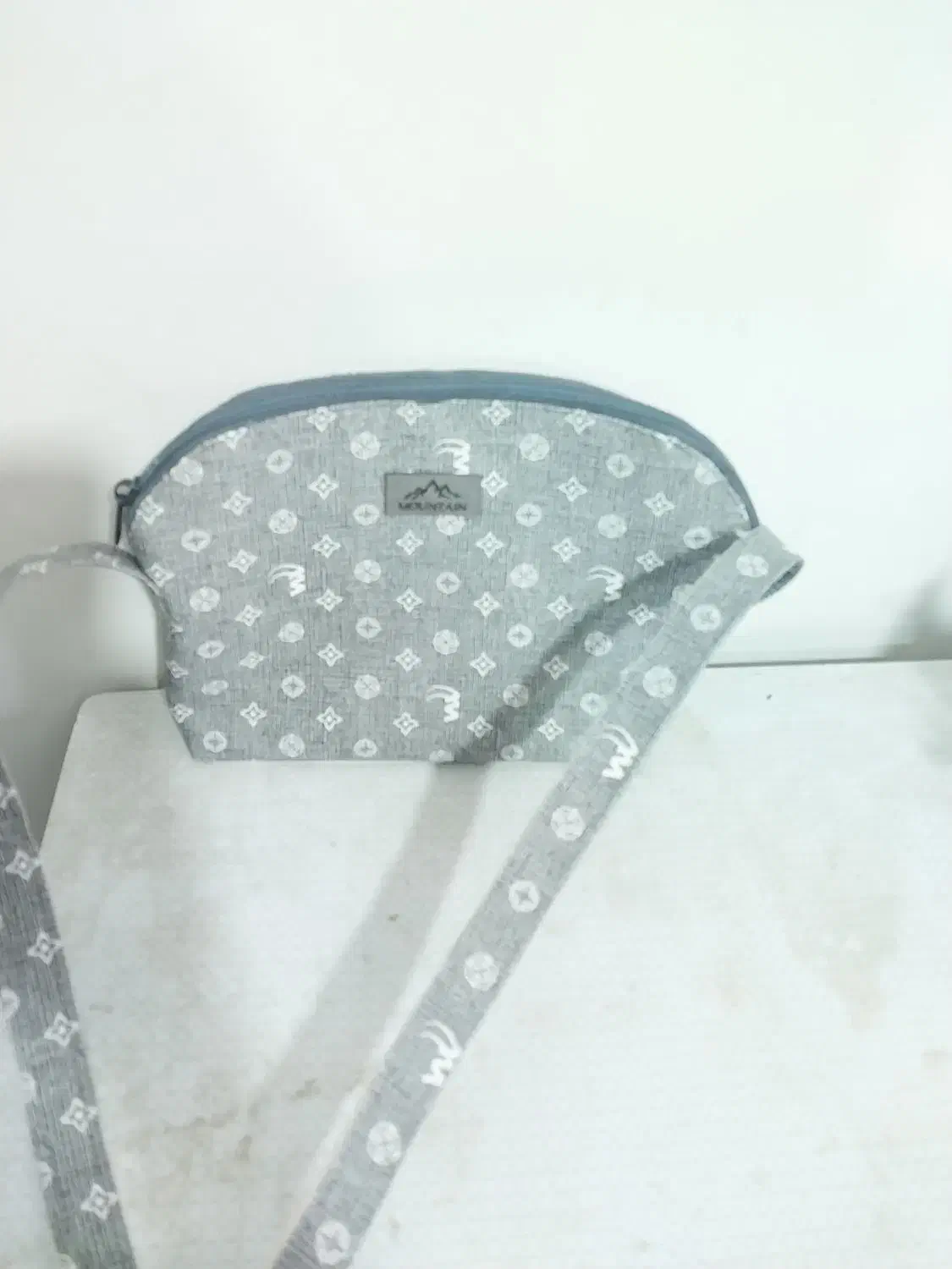 ۳عدد کیف دوشی زنانه|کیف، کفش، کمربند|صدرا-فارس, فاز ۱|دیوار