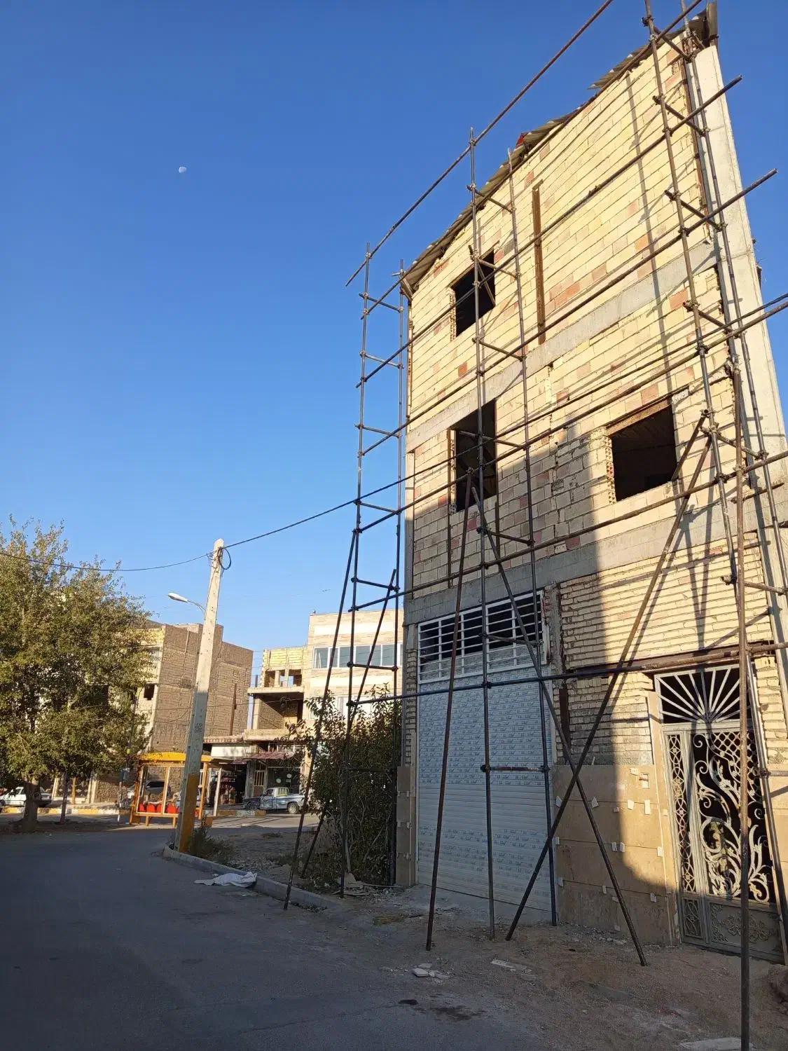 داربست فلزی بَزی.رویان وشاهرودوحومه نازلترین قیمت|خدمات پیشه و مهارت|شاهرود, |دیوار