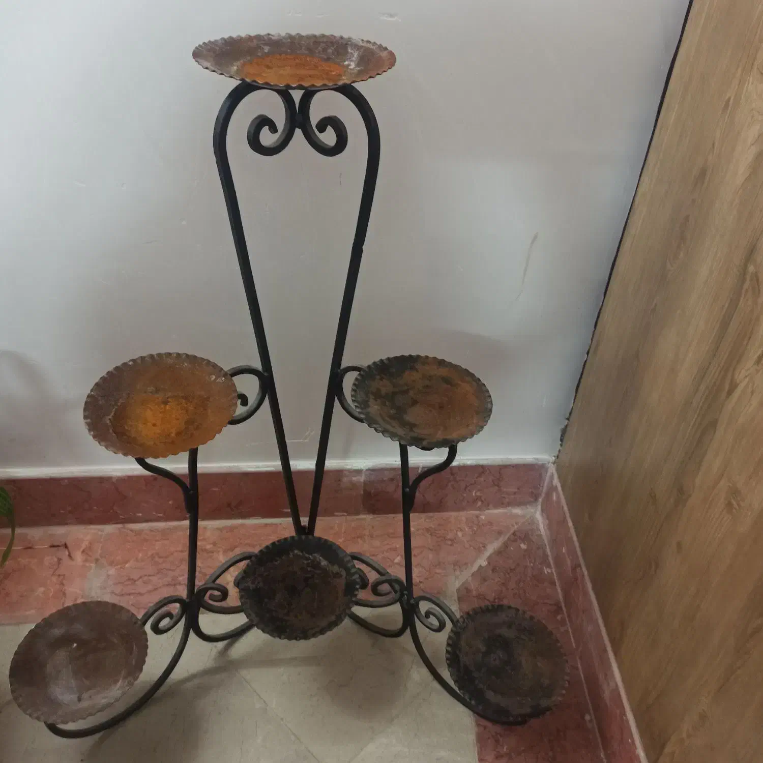 استند گلدان، آبچک رومیزی، میز اتو، تابلو|آبچکان و نظمدهنده ظروف|قم, انسجام|دیوار