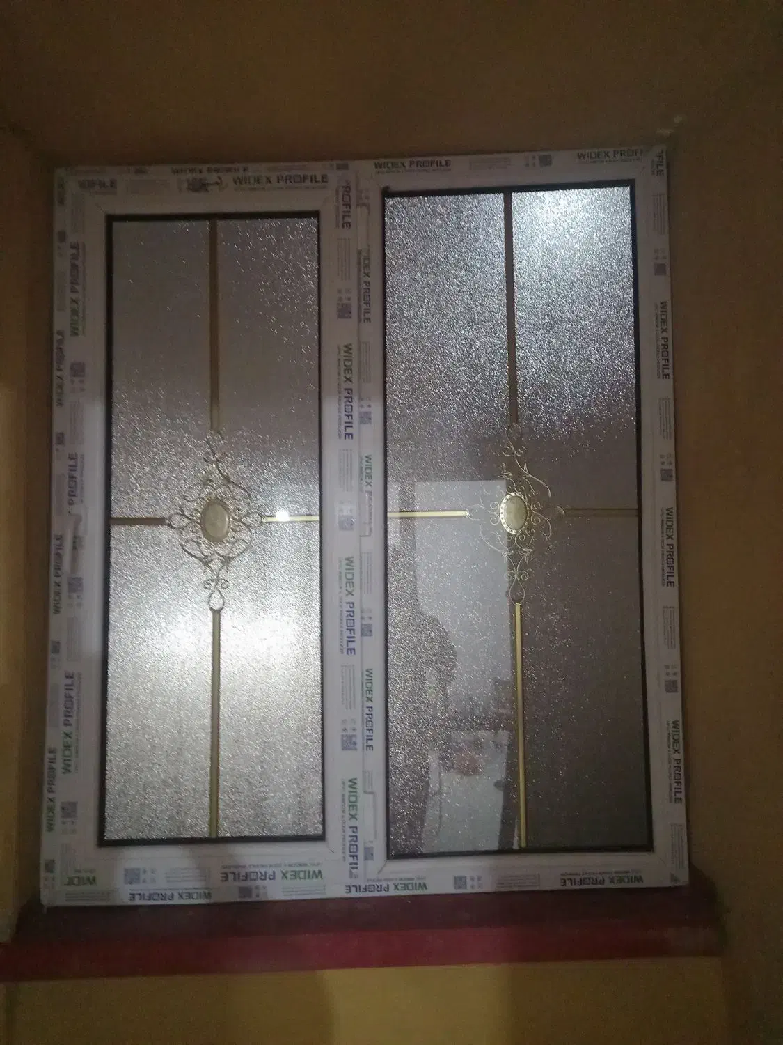 بالکن شیشه وupvc|خدمات پیشه و مهارت|سهند, |دیوار