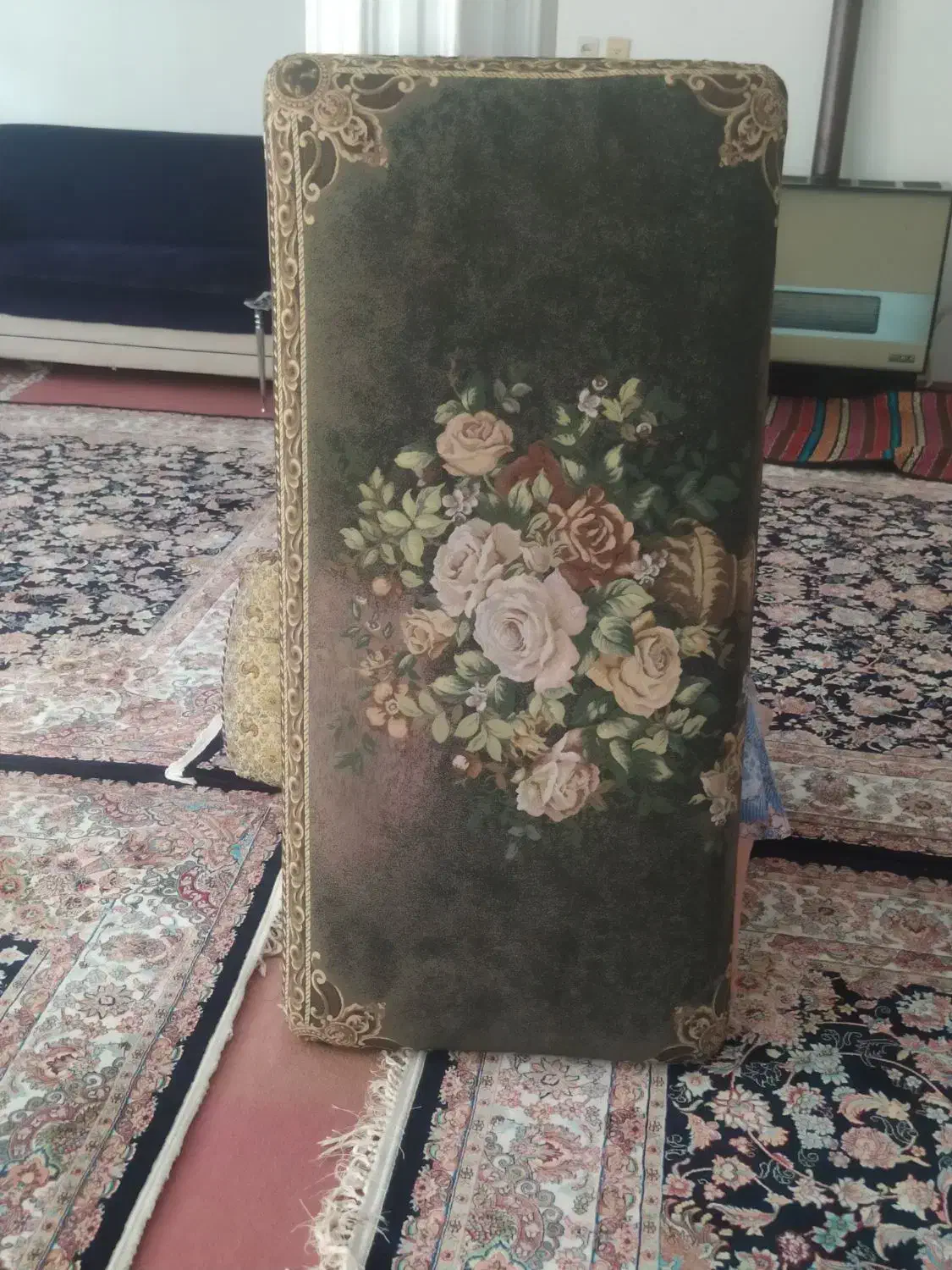 پشتی|پشتی|سنندج, |دیوار