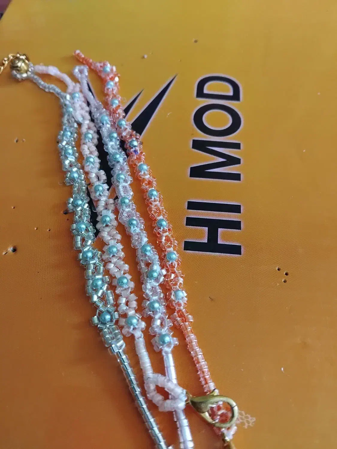 ریسه های زیبا و شیک با منجوق و مهرهای شیشه ای|بدلیجات|مبارکه, |دیوار