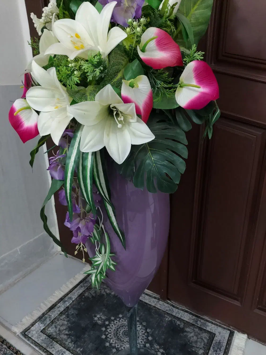 گلدان پایه دارشیشه ای|گل مصنوعی|مشهد, نوید|دیوار