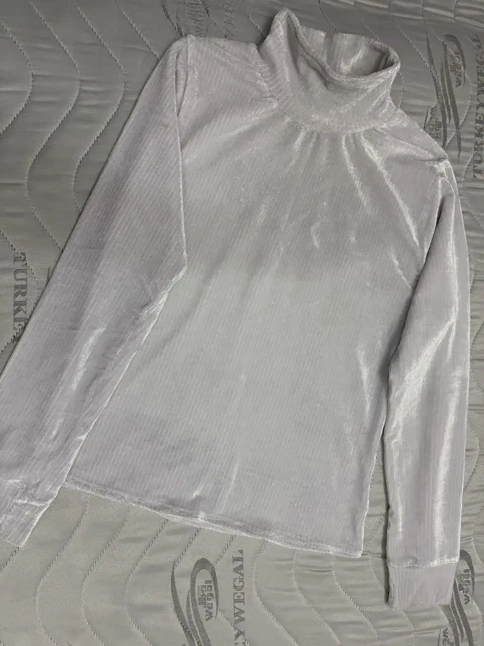 بلوز بافت|لباس|قم, بنیاد|دیوار