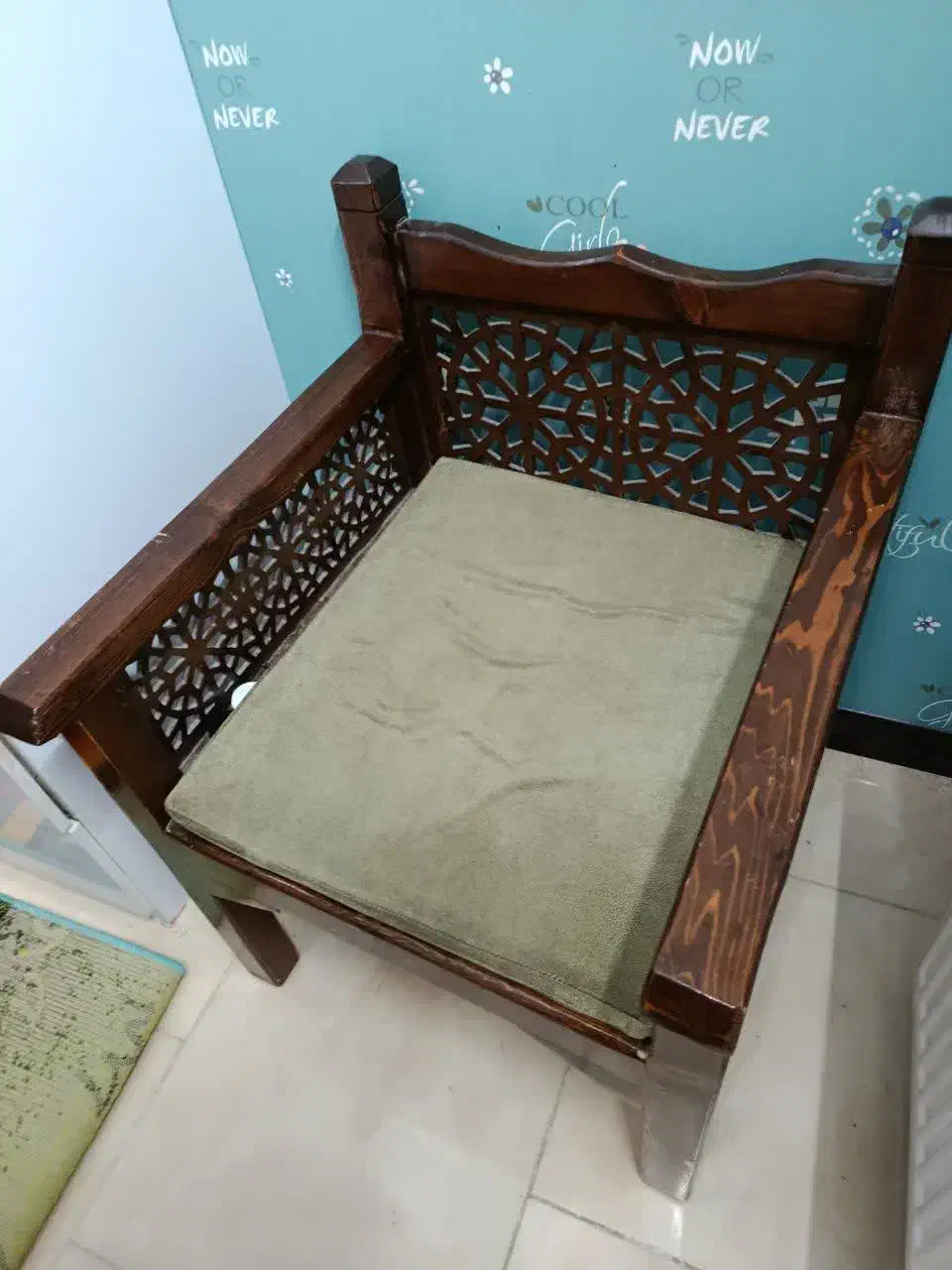 صندلی سنتی تک نفره|مبلمان خانگی و میز عسلی|شاهین‌شهر, خانه کارگر|دیوار