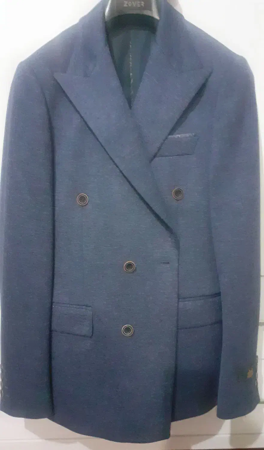 کت شلوار|لباس|سلماس, |دیوار