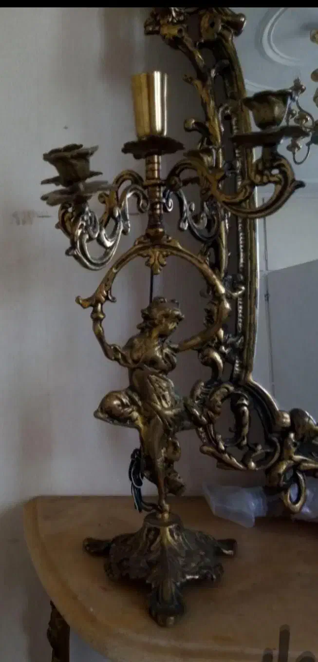 آینه و شمعدان برنز|آینه|فردیس, فردیس|دیوار