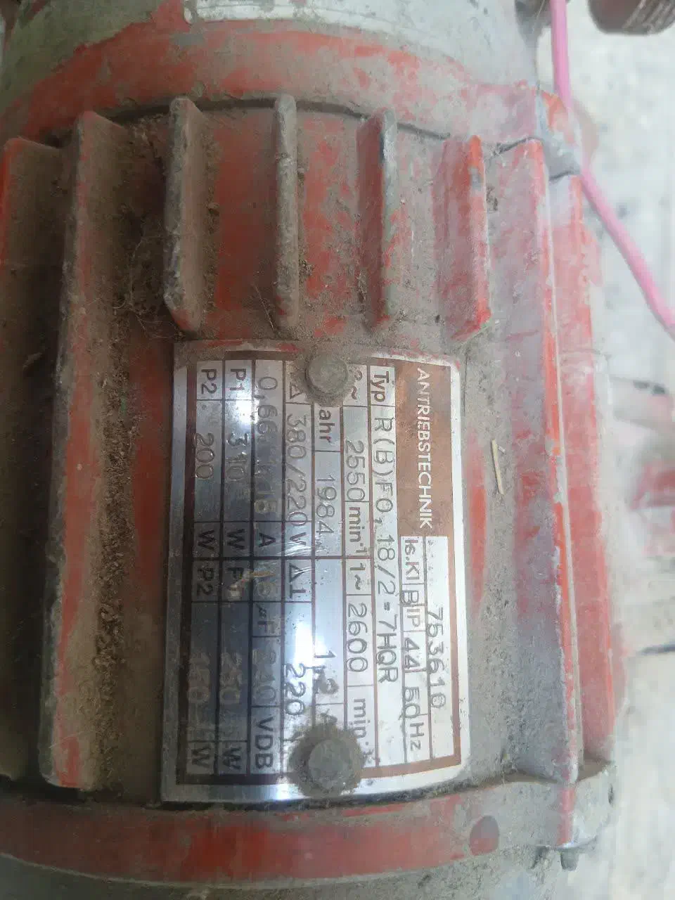 پمپ آب آبی ۱ونیم وپنپ آب قرمز نیم سالم|آبگرمکن، پکیج، شوفاژ|گرگان, |دیوار