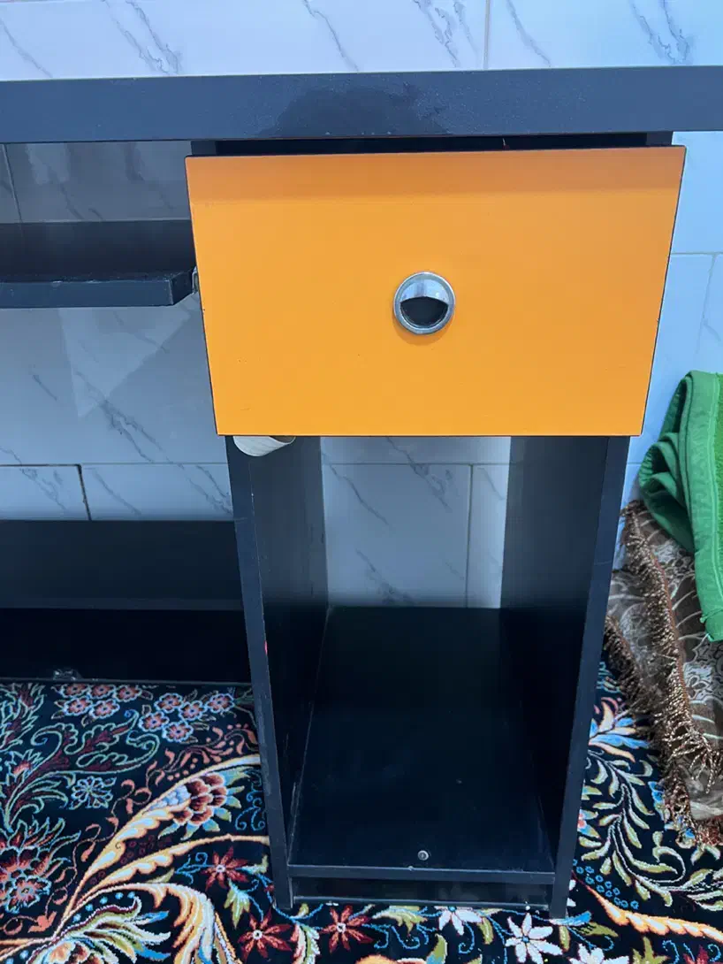 میز|میز تحریر و کامپیوتر|بندرعباس, |دیوار