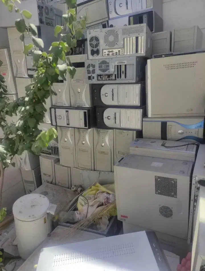 کامپیوتر های قدیمی سوخته|رایانه رومیزی|قزوین, |دیوار