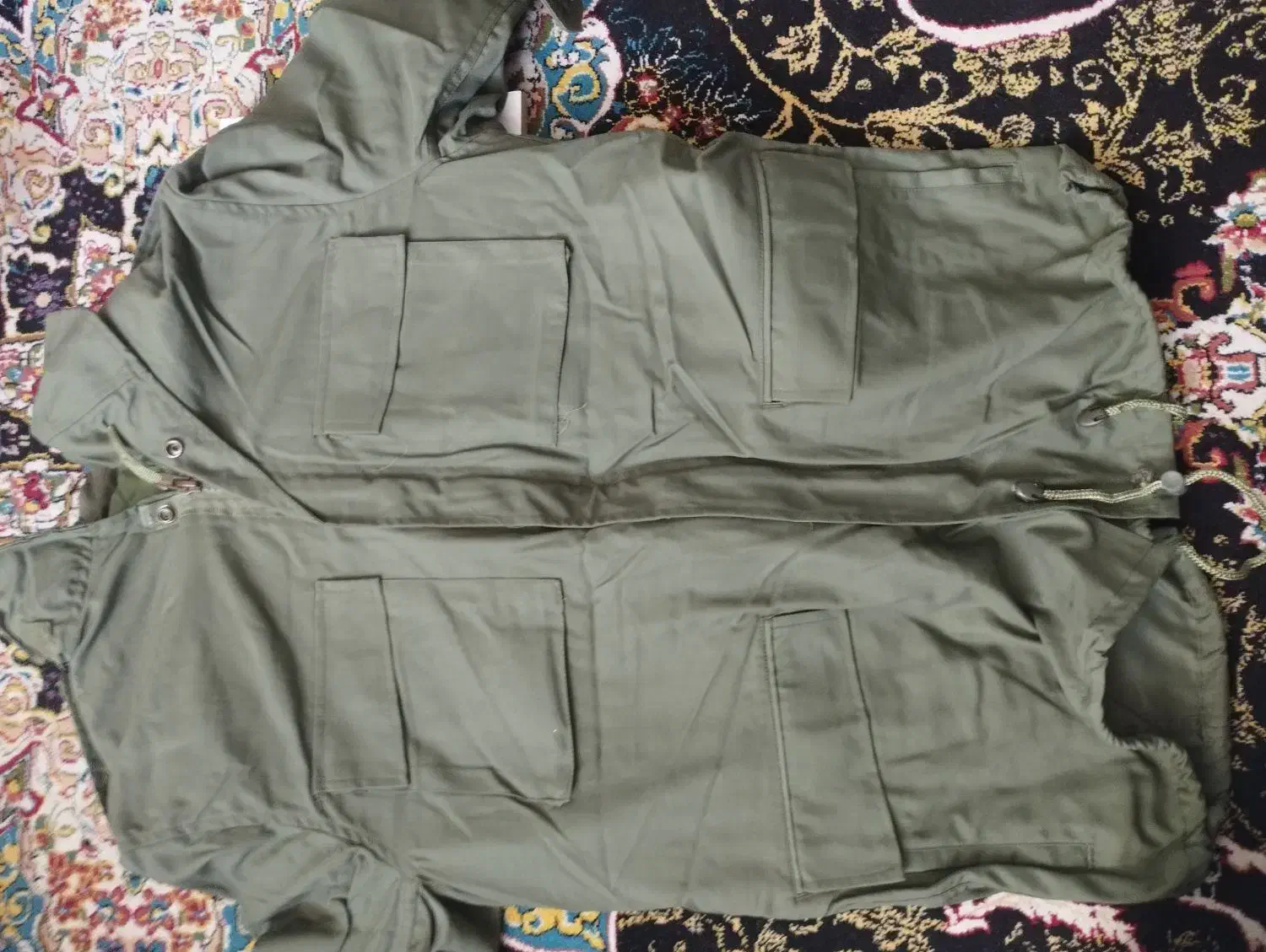 کلاه اصلی و اورکت|لباس|اهواز, سپیدار|دیوار