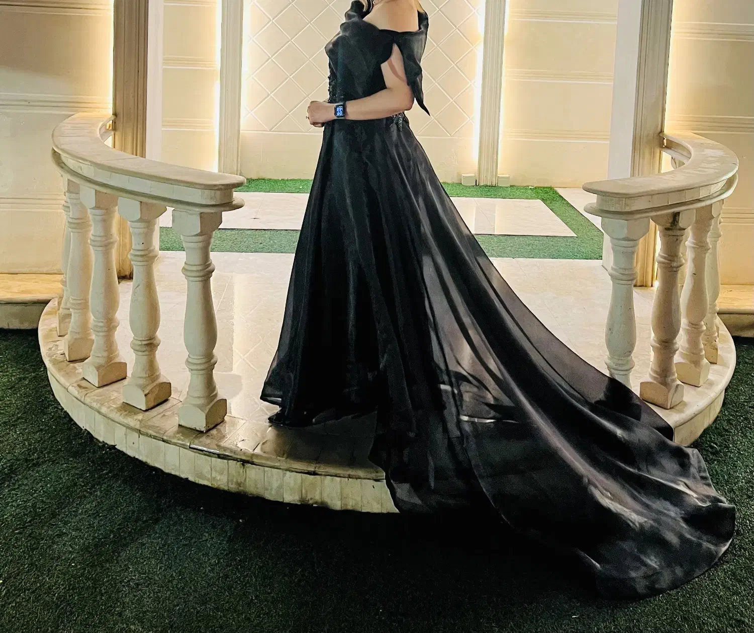 لباس مجلسی دنباله دار سنگ کار شده سایز ۴۲|لباس|لاهیجان, شیشه گران|دیوار