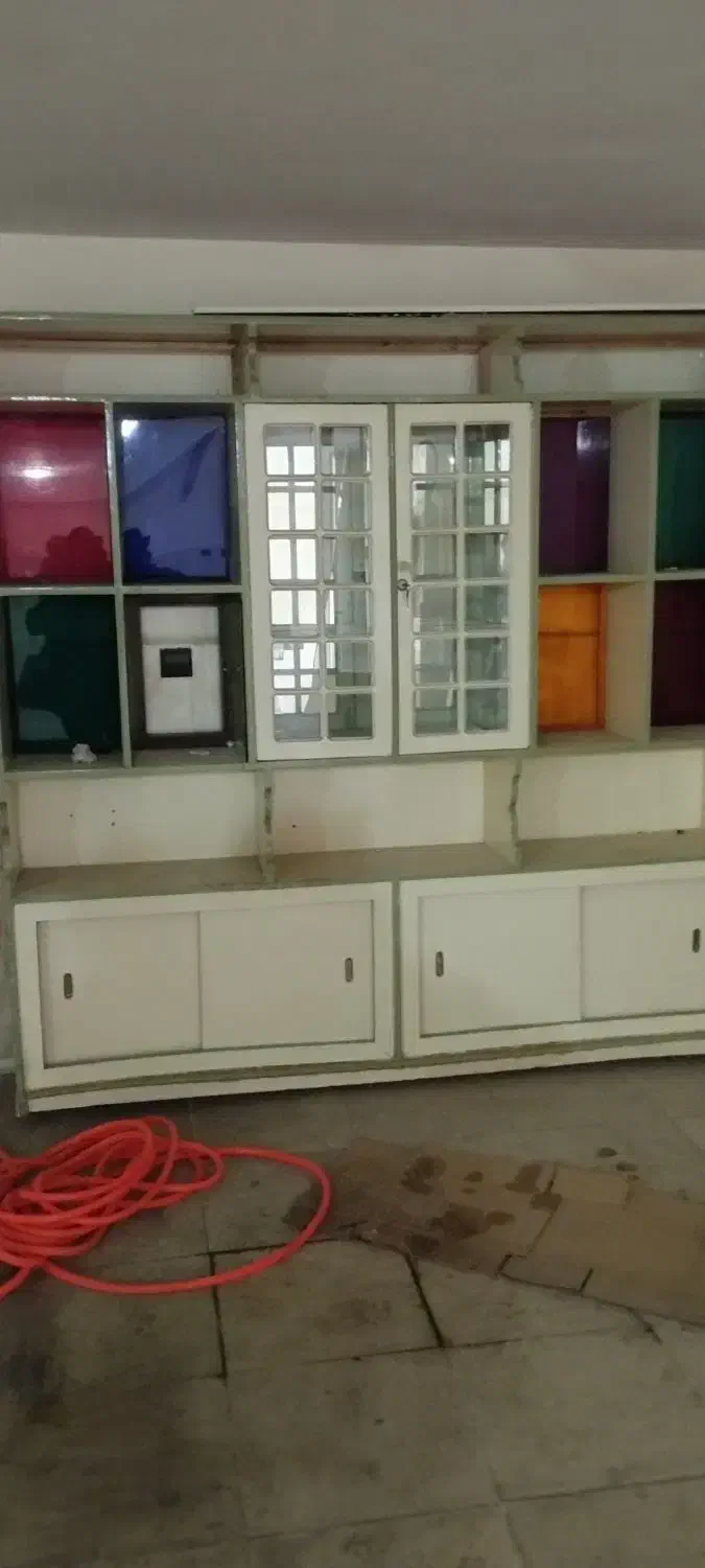 کتابخانه یا ویترین|کتابخانه، شلف، قفسههای دیواری|تبریز, |دیوار