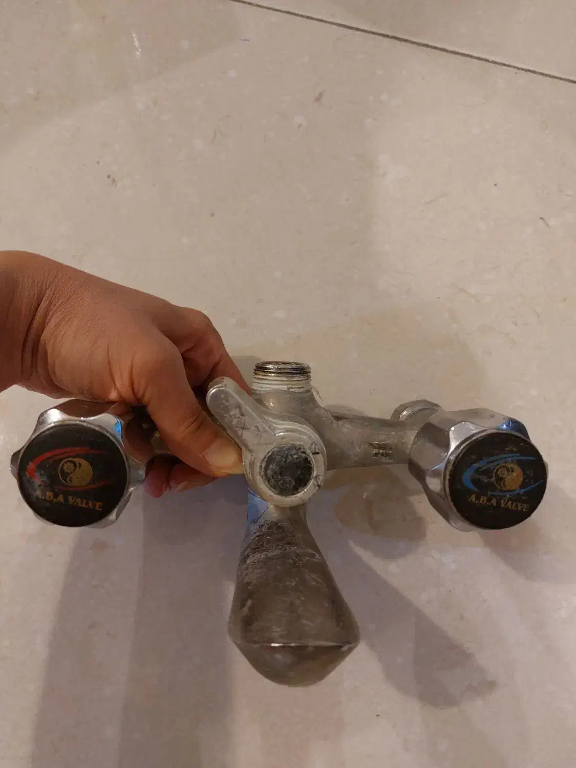 شیرآلات،سردوش،آویزحوله،دستگیره گاز،درجه آبگرمکن|لوازم سرویس بهداشتی|تهران, مجیدیه|دیوار