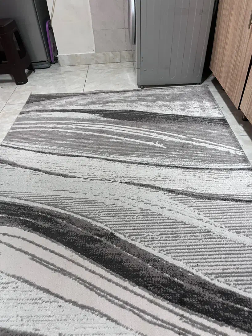 گلیم سفید طوسی ۳ماهه خریداری شده|گلیم، جاجیم، گبه|تهران, پونک|دیوار