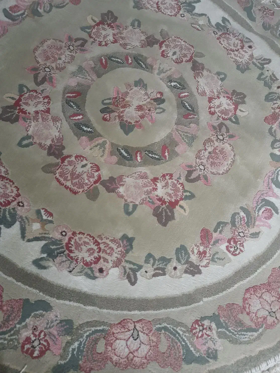 قایچه گرد یزد|فرش|همدان, |دیوار