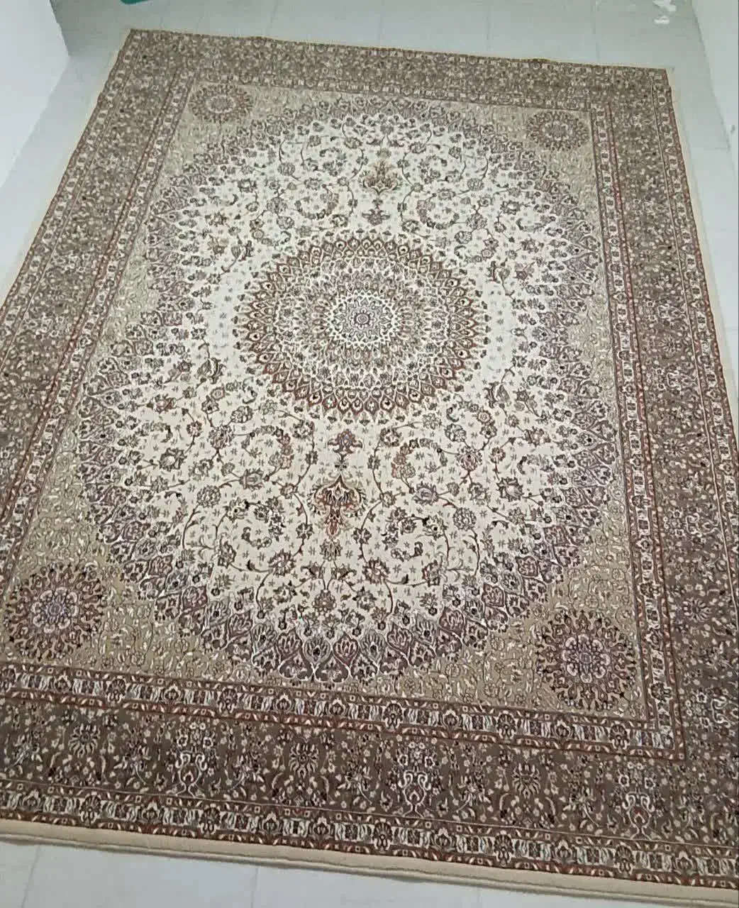 دو تخته فرش ۱۲ متری|فرش|قم, شاه ابراهیم|دیوار