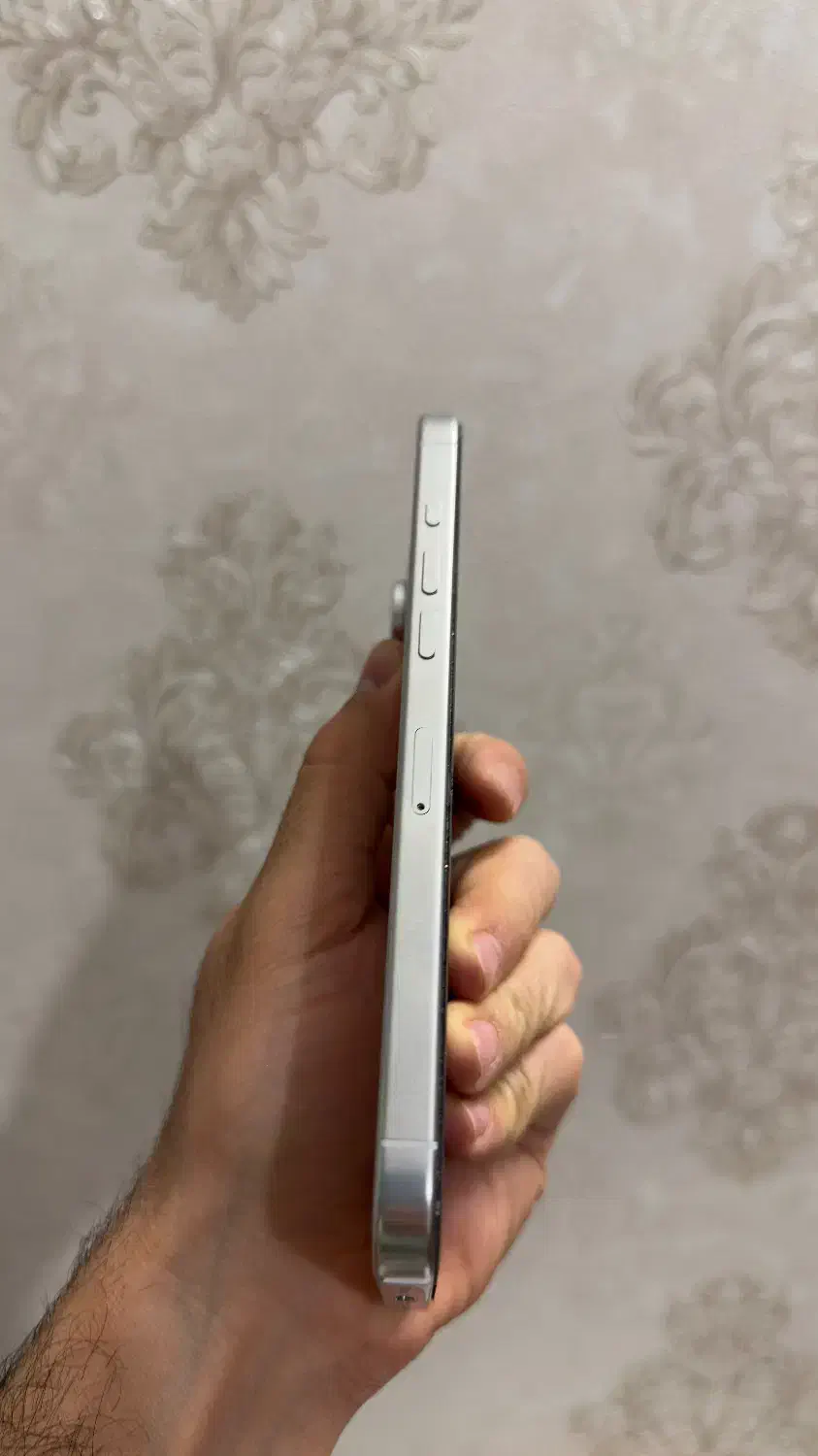 iphone 16 pro max 256 Silver|موبایل|اصفهان, فرماندهی انتظامی اصفهان|دیوار