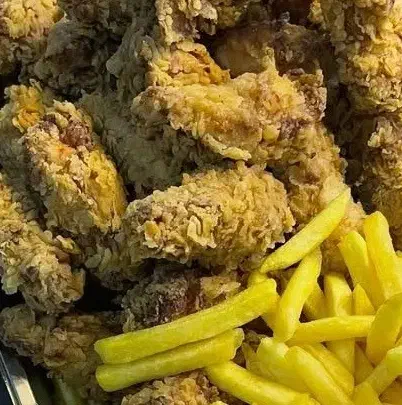 ۴ساندویچ ۲۰۰ نیم کیلولازانیا ۲۰۰ رب کیلوسوخاری ۲۰۰|خوردنی و آشامیدنی|سیرجان, |دیوار