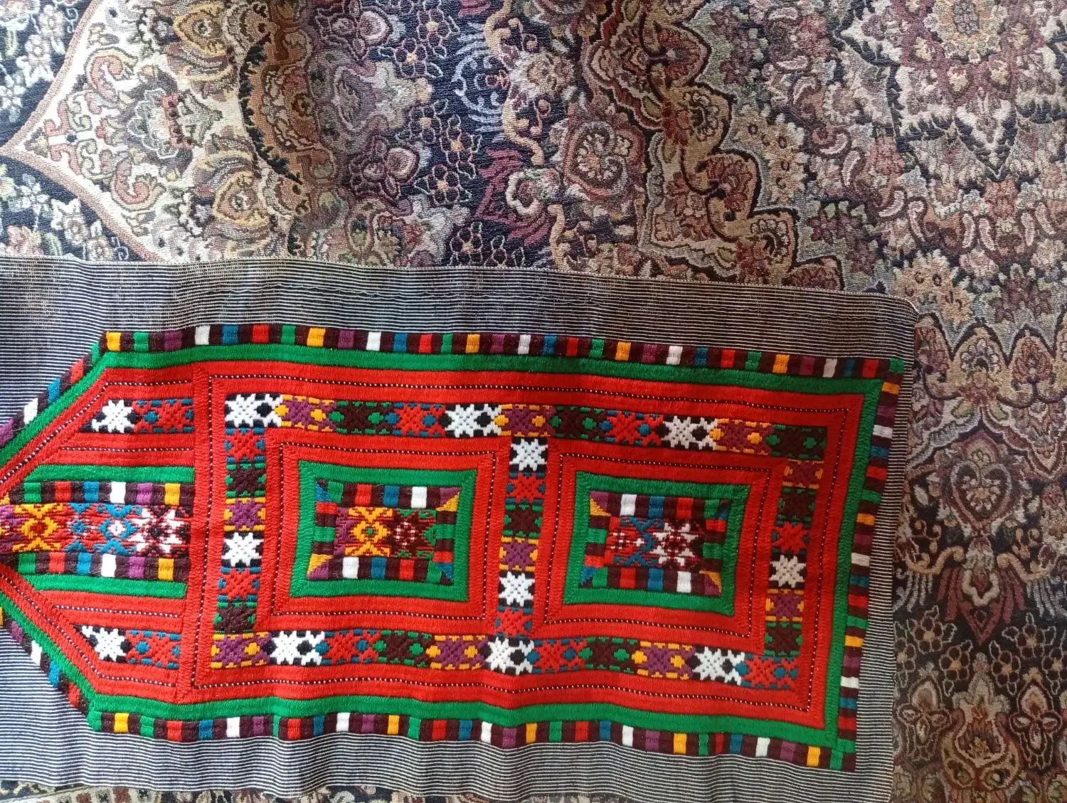 زیح آستین بزرگسال|گلیم، جاجیم، گبه|ایرانشهر, |دیوار