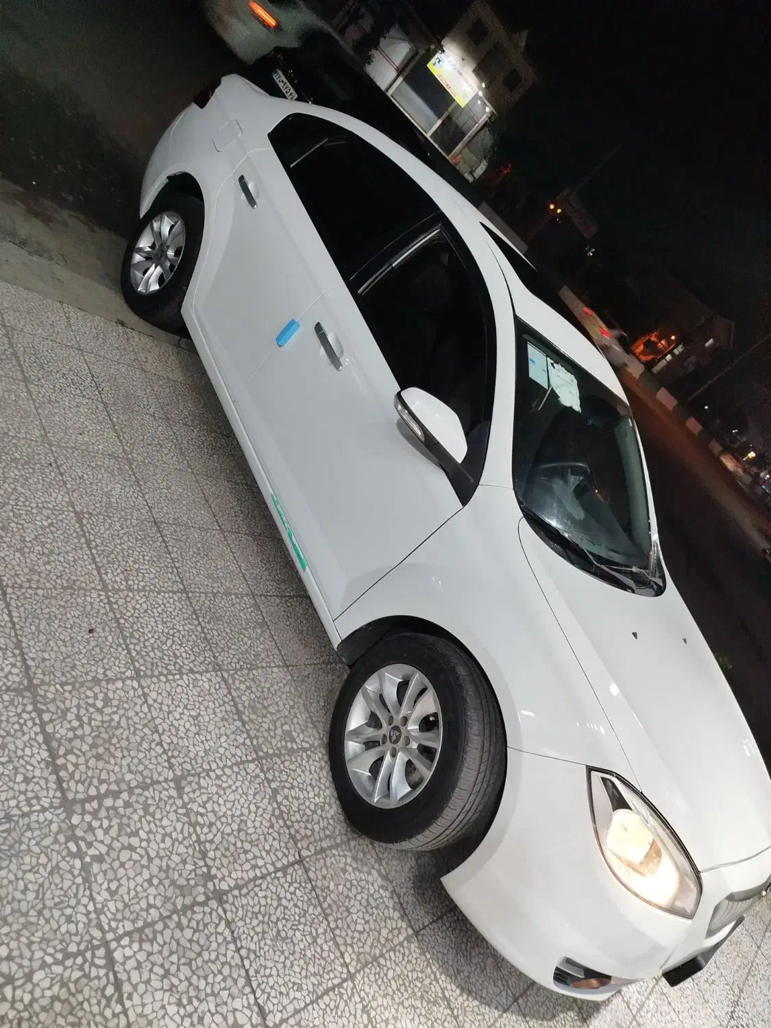 برلیانس ۳۳۰ موتور بزرگ|خودرو سواری و وانت|لنگرود, |دیوار