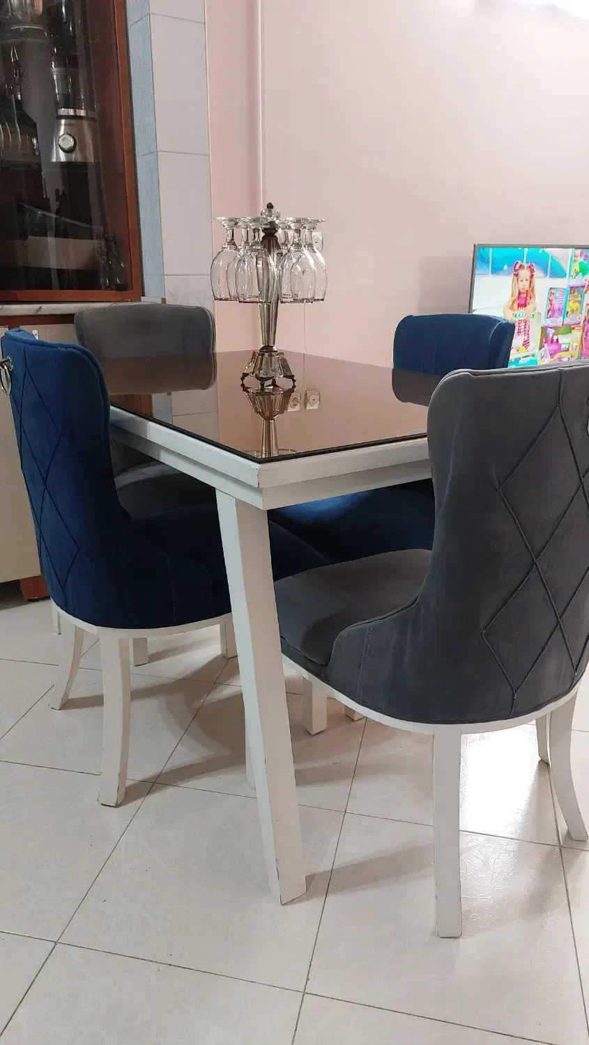 میز غذا خوری سالم در حد نو|میز و صندلی غذاخوری|گرگان, |دیوار