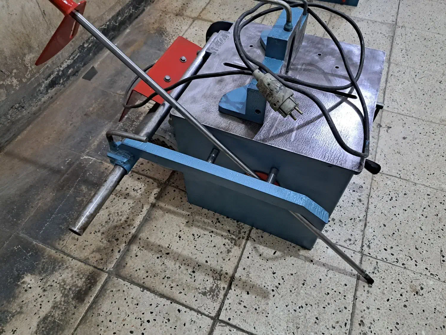 فارسی برصندوقی نوسایزبزرگ ومتوسط درجه یک|ابزارآلات|مشهد, ابوذر|دیوار