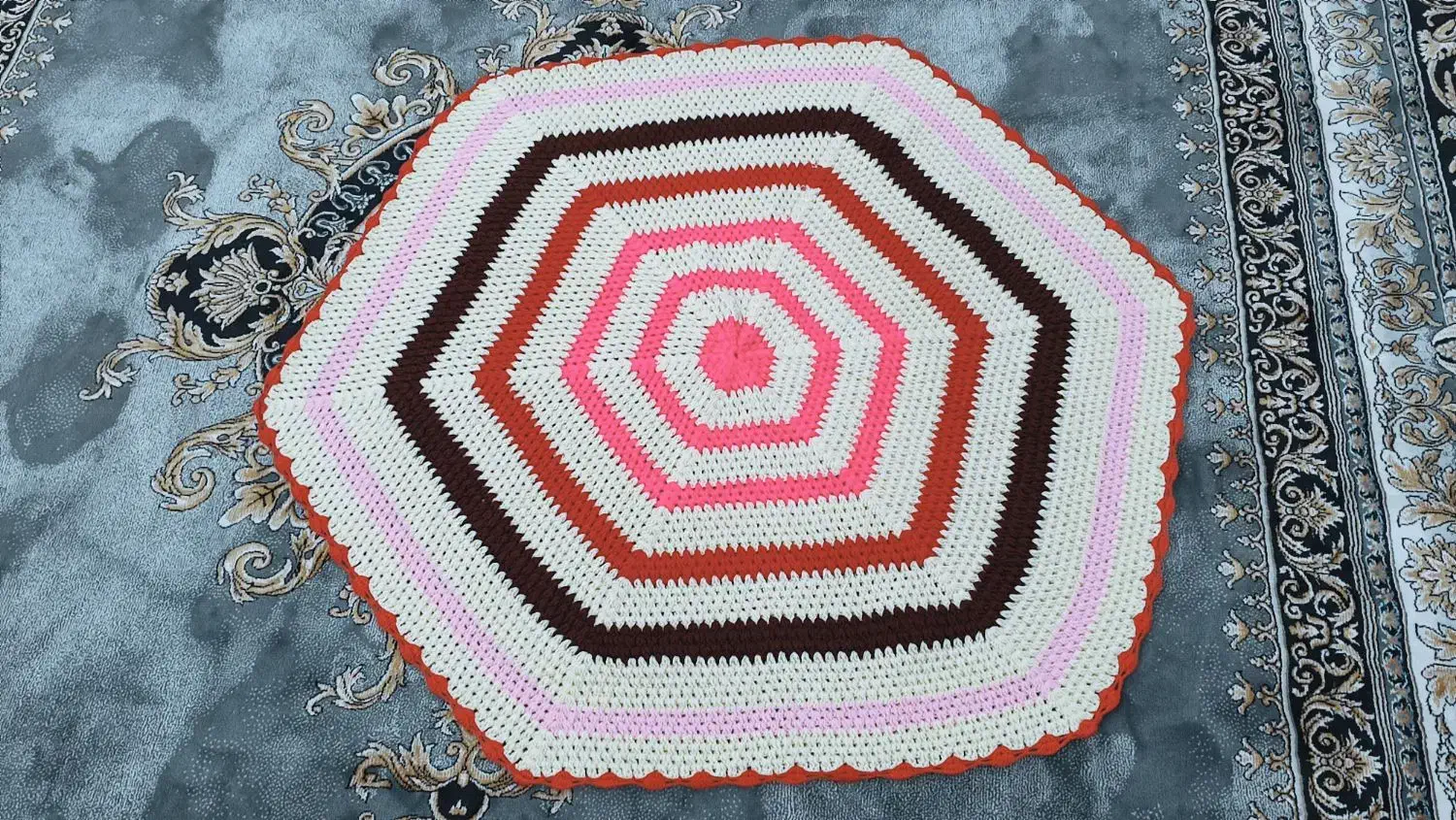 پادری بافتنی|پادری|بیرجند, |دیوار