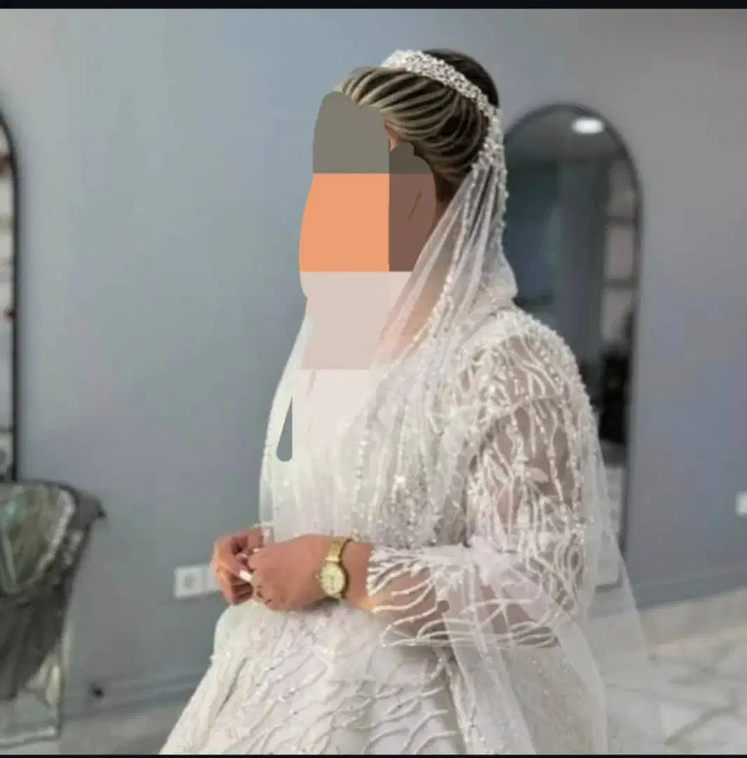 لباس عروس سالم بسیار شیک در حد نو|لباس|خرمآباد, |دیوار