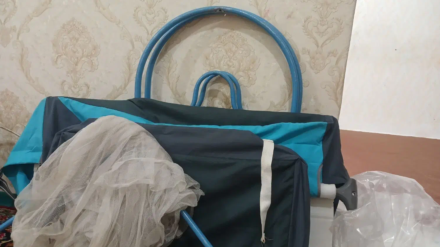 تخت و گهواره نوزاد|تخت و صندلی بچه|خرمشهر, |دیوار