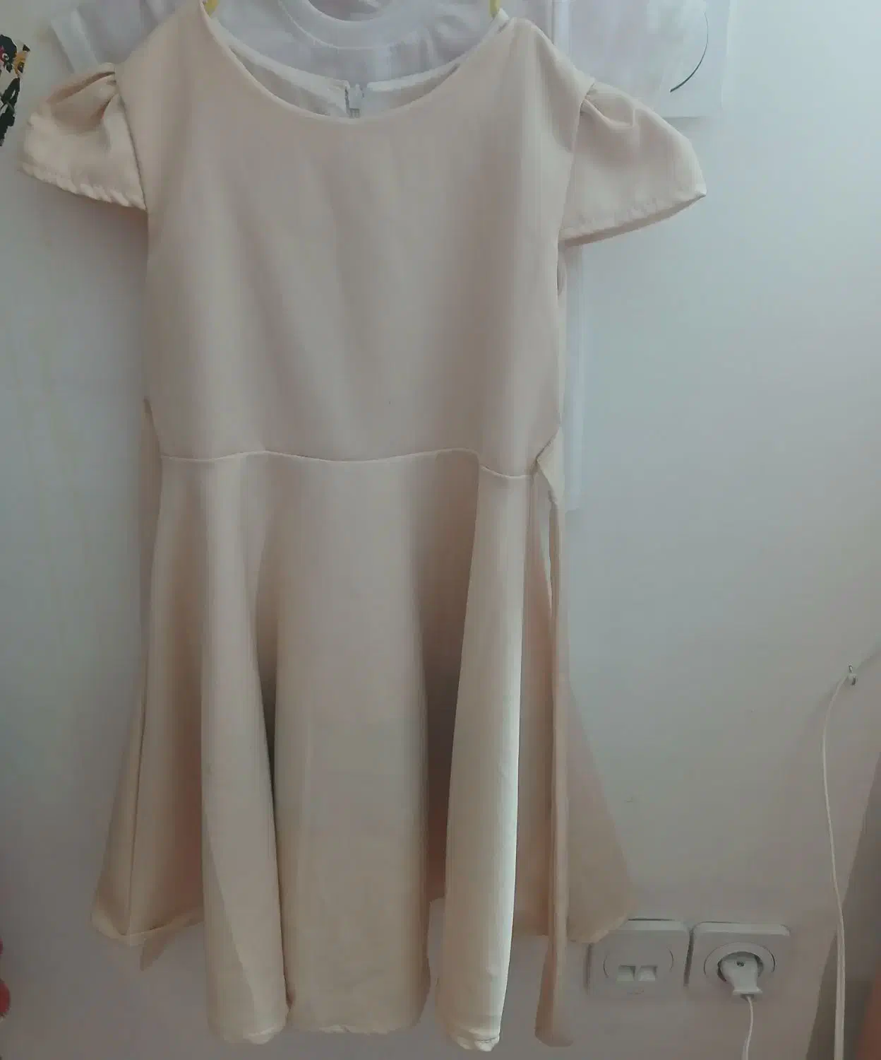 لباس دخترانه|کفش و لباس بچه|شیراز, کوی وحدت|دیوار