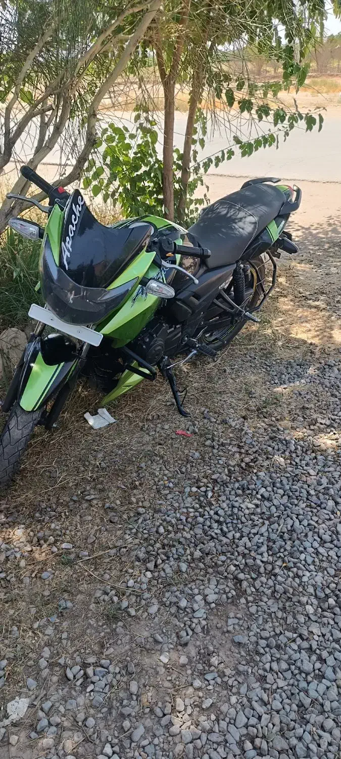 موتور آپاچی در حد صفر|موتورسیکلت|نیشابور, شهید جعفری|دیوار