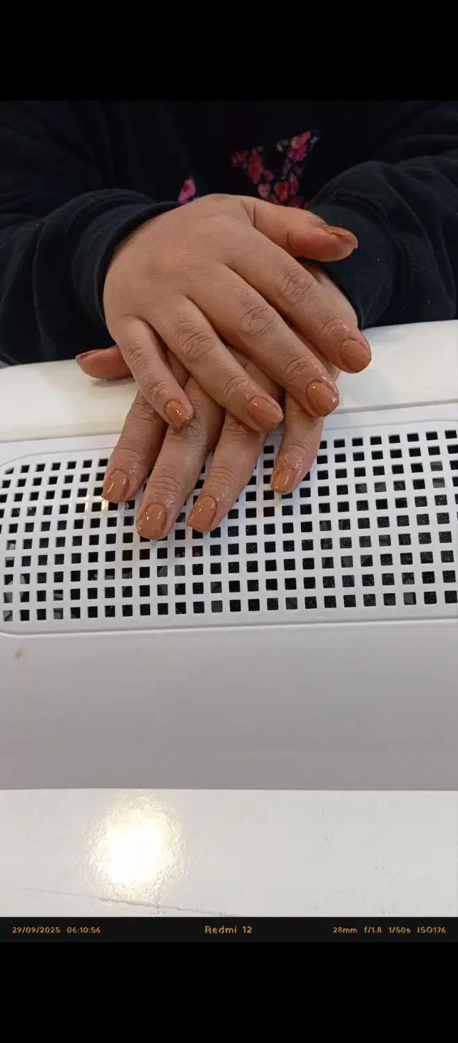 ترمیم کاشت ناخن اولیه و اموزش کاشت ناخن|خدمات آموزشی|تنکابن, |دیوار