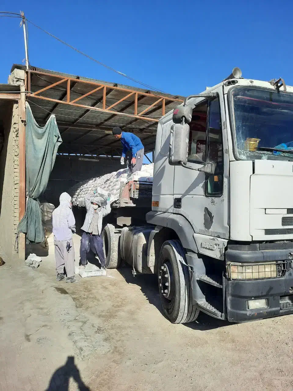 سیمان خاکستری و سفید|مصالح و تجهیزات ساختمان|مبارکه, |دیوار