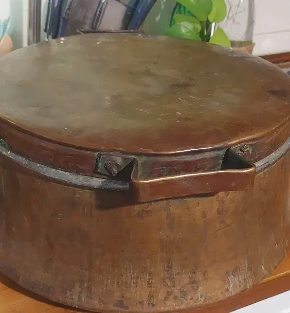 دیگ مسی|ظروف پخت‌وپز|مشهد, آبکوه|دیوار