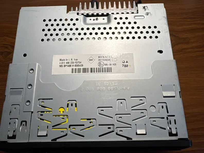ضبط، پلیر فابریک رنو ساندرو|قطعات یدکی و لوازم جانبی|تهران, شیراز|دیوار