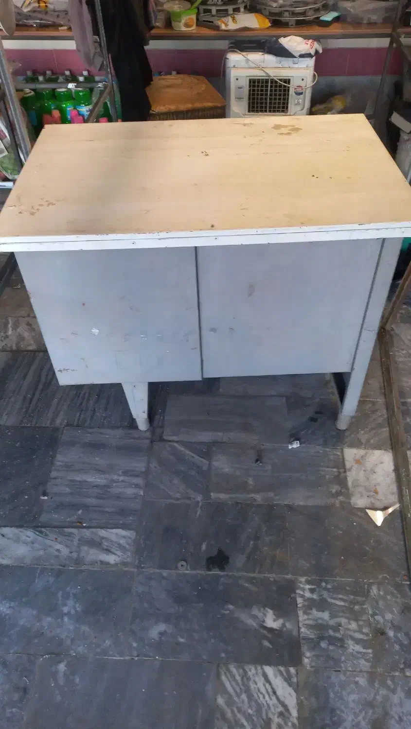 میز اهنی|میز تحریر و کامپیوتر|بروجرد, |دیوار