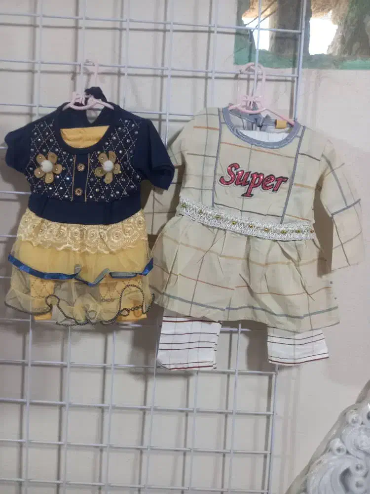 حراج لباس بچگانه عمده وتک ۱۵۰تومن خیابان حمزه ۱۸|لباس|سراوان, |دیوار