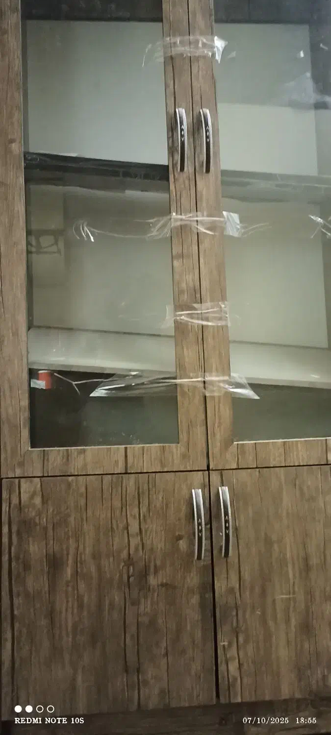 کمد نو فروش به جهت جابجایی|کتابخانه، شلف، قفسههای دیواری|شیراز, قلات|دیوار