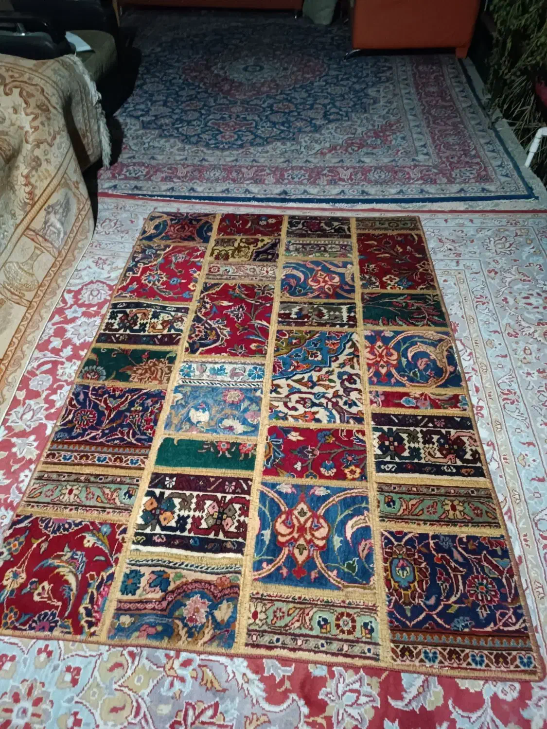 فروش تعداد چهار فرش دستبافت تبریز و عشایر|فرش|شهریار, شهریار|دیوار