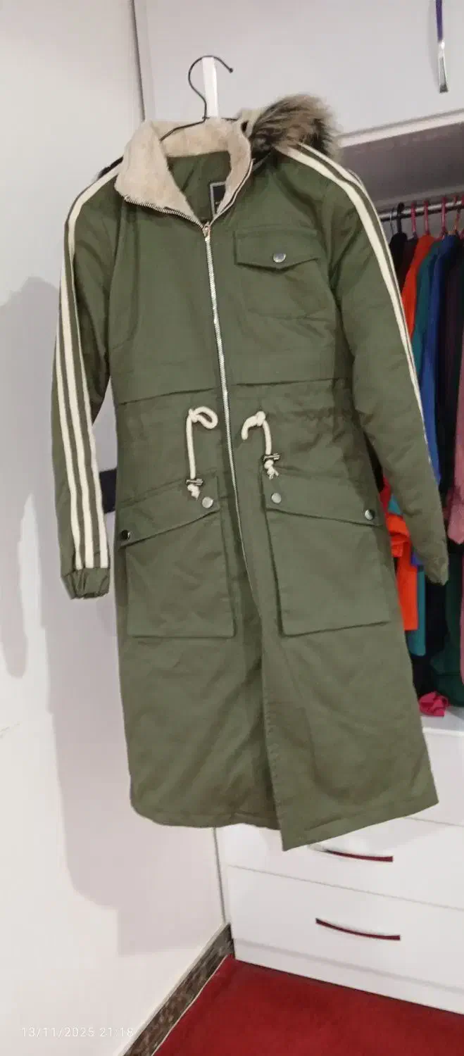 کاپشن|لباس|کازرون, |دیوار