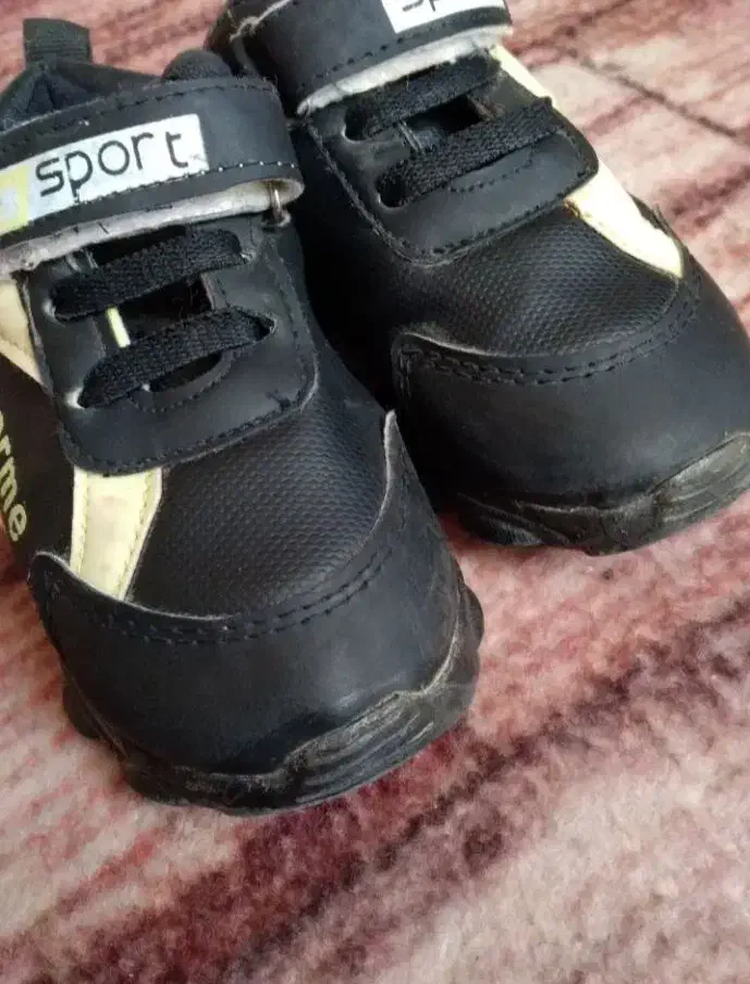 کفش|کفش و لباس بچه|تربت جام, جامی|دیوار