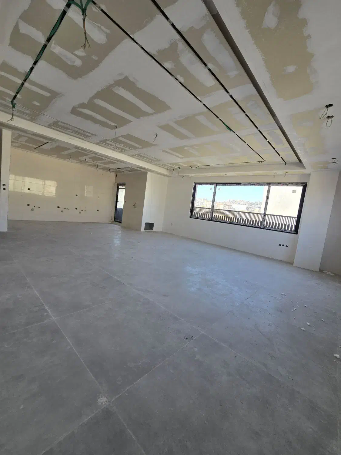 155 متر دو نبش طبقه ۴ ادب|فروش آپارتمان|سنندج, |دیوار